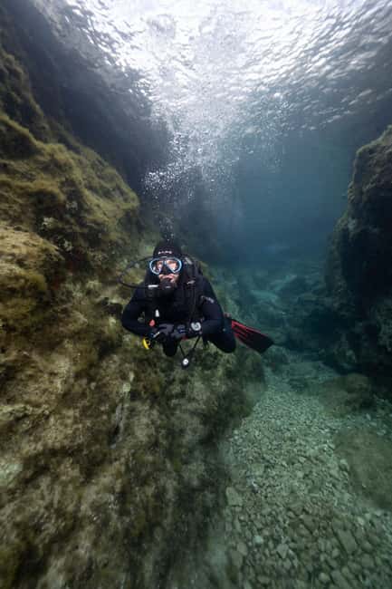 Athens: Single or Double Scuba diving for certified divers - The Dive Experience with Nautilus Dive Center