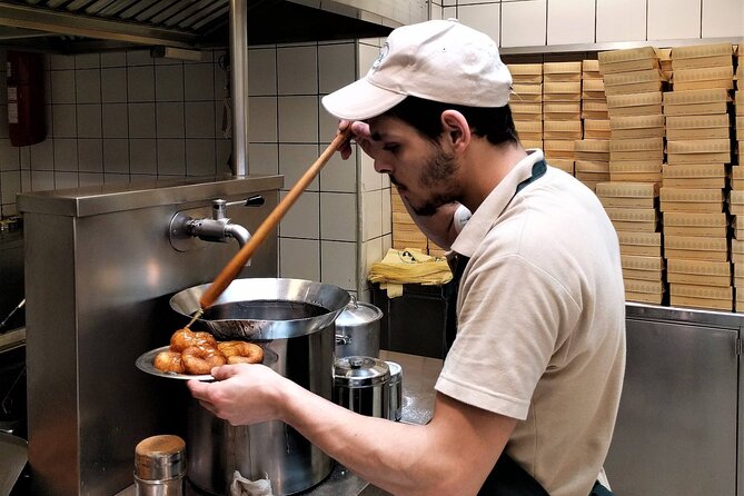 Athens Street Food Tour: Taste the best street food - Pacing and Group Size: An Intimate Food Adventure