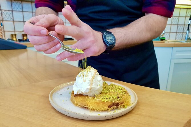 Athens Street Food Walk - Satisfying Sweet Cravings with Loukoumades in Psirri