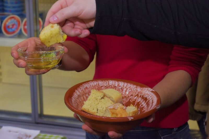 Athens: The Acropolis and Greek Food Private Guided Tour - Visiting the Historic Acropolis and Its Marvels