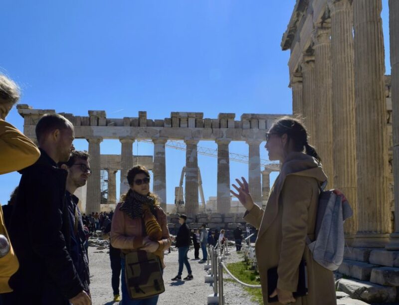 Athens: The Acropolis Guided Walking Tour in Dutch - Starting Point at Metro Station Acropoli