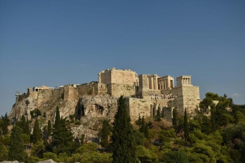 Athens: the Great Greek Philosophers Guided Tour in Spanish - Accessibility and Physical Requirements