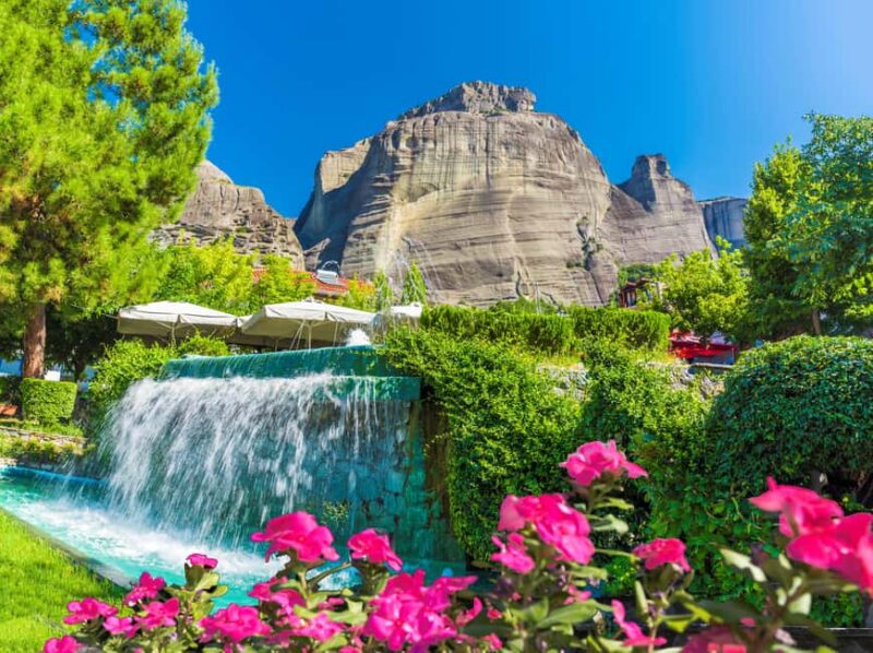 Athens to Meteora: Private one-day trip with local driver - Private Day Trip from Athens to the Heart of Greece