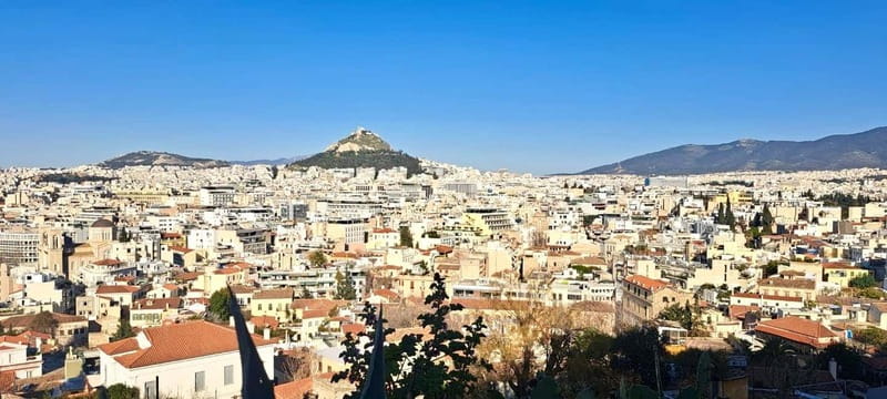 Athens: Walking Tour with Shopping, Coffee, and Snacks - Starting in Monastiraki Square: The Heart of the Tour