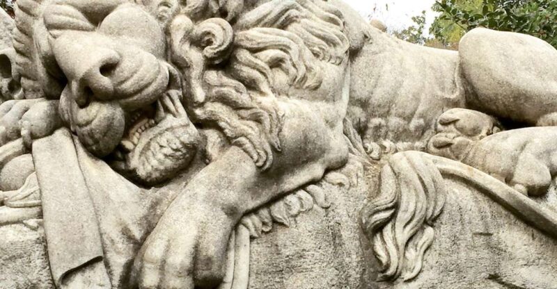 Atlanta: From Civil War to Civil Rights Private Tour - Resting in Oakland Cemetery