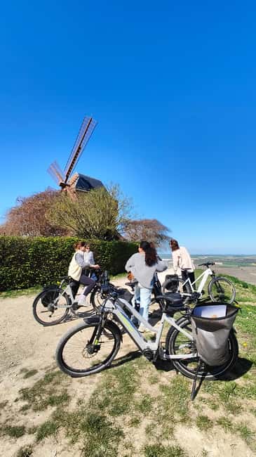 Au départ de REIMS : Ebike tour with a local guide ! - Riding Through the Champagne Vineyards on Comfortable Ebikes