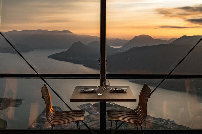 Audio-Guide Bus Tour at Scenic Routes of Åndalsnes to Trollstigen - Explore Norway’s Stunning Mountain Passes with an Audio-Guided Bus Tour