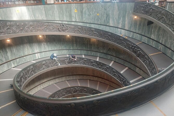 Audio guide in Vatican Museums and Sistine Chapel - Exploring the Sistine Chapel with an Audio Guide