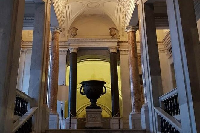 Audio guide in Vatican Museums and Sistine Chapel - Practical Aspects: Meeting Point and Group Size