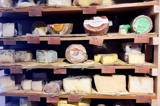 Audio Guide to Creating the Perfect Valencian Picnic - Sampling Valencian Buñuelos at Xurreria El Contraste