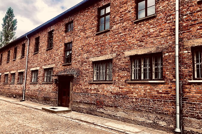 Auschwitz and Birkenau WITHOUT GUIDE private transport from Kraków - Visiting Birkenau: The Extent of the Tragedy