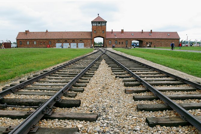Auschwitz-Birkenau and Wieliczka Salt Mine Day Tour from Krakow with private car - The Comfort of Private Transportation and Guided Tours