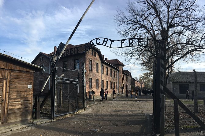Auschwitz-Birkenau Day Tour from Wroclaw - The Return Journey and Reflection Time