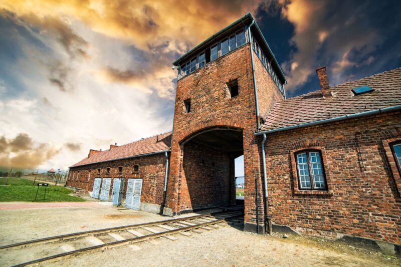 Auschwitz-Birkenau Guided Tour & Transfer from Krakow - What to Bring and What to Expect