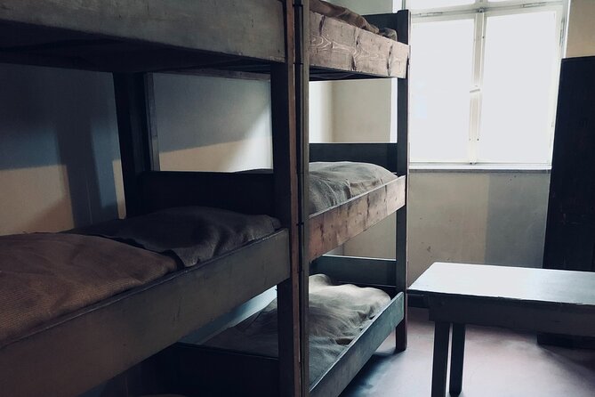 Auschwitz-Birkenau Guided Tour with Private Transport from Krakow - What the Guided Tour Covers at Auschwitz I