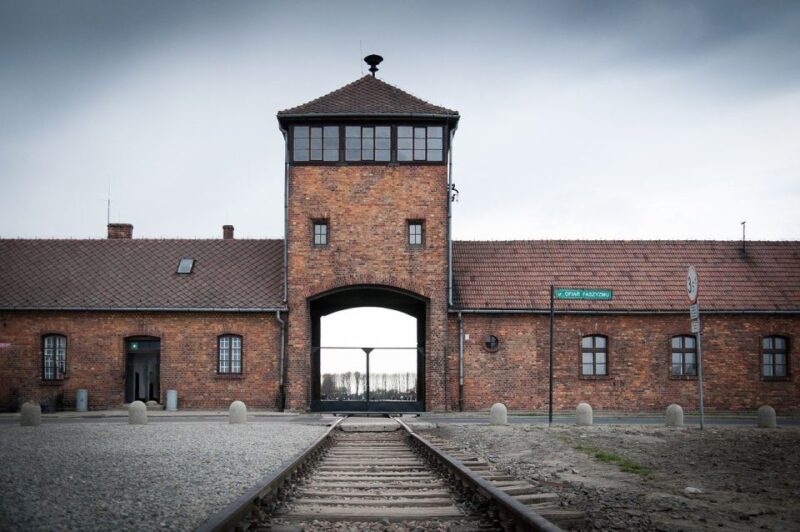 Auschwitz-Birkenau Museum Tour from Krakow - Booking and Flexibility