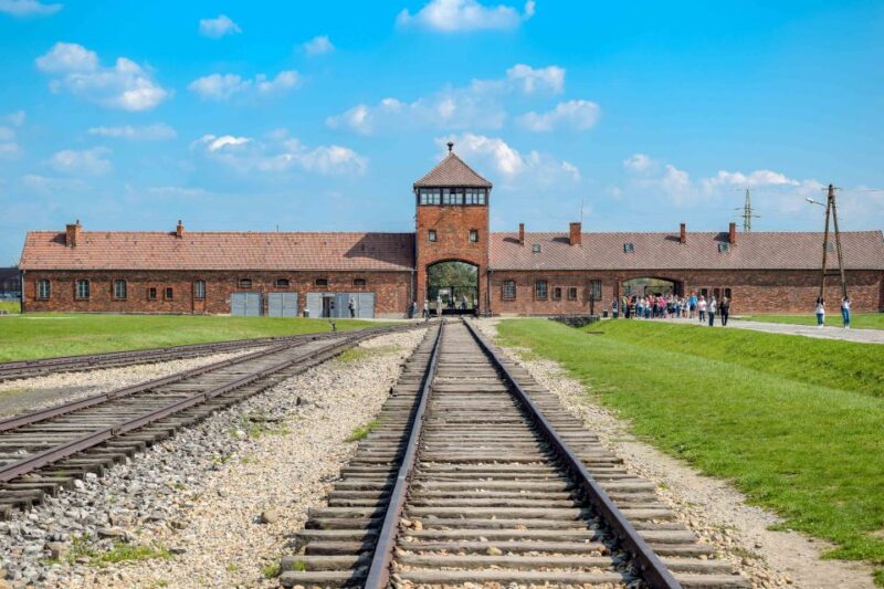 Auschwitz-Birkenau: Skip-the-Line Ticket and Guided Tour - From Krakow to Auschwitz: Logistics and Meeting Points