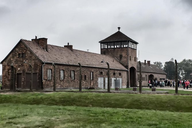 Auschwitz & Birkenau Small Group Live Guided Tour with Hotel Pick Up Transport - Auschwitz & Birkenau Small Group Live Guided Tour with Hotel Pick Up Transport