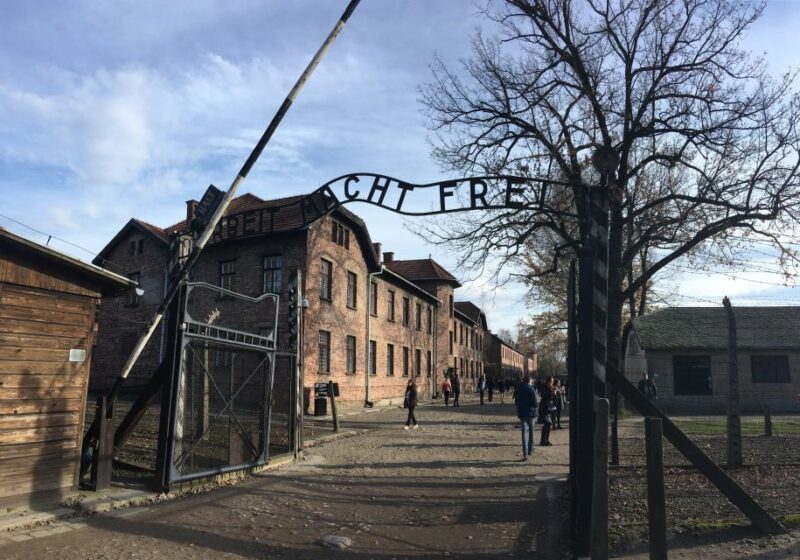 Auschwitz-Birkenau Tour from Wroclaw - What to Expect During the Long Day Trip