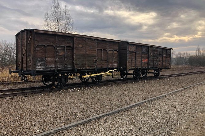 Auschwitz - Birkenau Tour with Private Transport from Krakow - Why Choose This Private Auschwitz-Birkenau Tour?