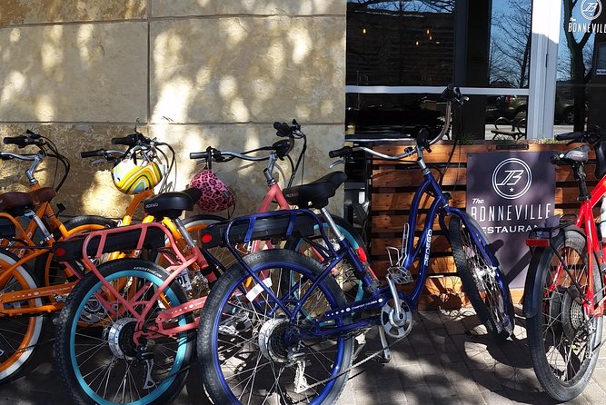 Austin E-Bike Foodie Tour - Riding through Rainey Street and South Congress