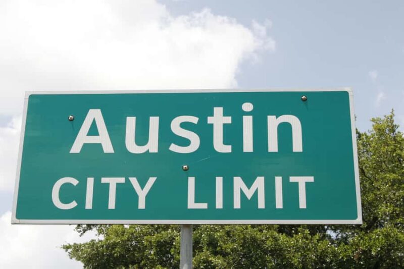 Austin Ghost Tour (Self Guided Audio) - Key Stops and Highlights Along the Haunted Streets