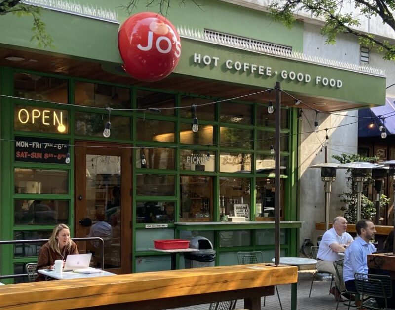 Austin: Morning History Walking Tour of Downtown Austin - From San Jacinto to the Bat Bridge