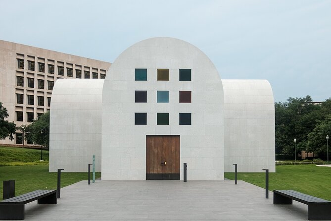 Austin Murder Mystery Quest Outdoor Detective Escape Game - The Mystery Unfolds in Downtown Austin at the Starting Point