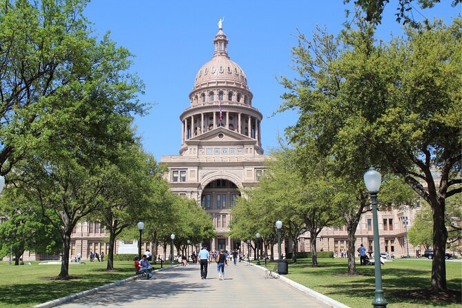 Austin Scavenger Hunt and Highlights Self Guided Tour - Walking Distance and Pacing