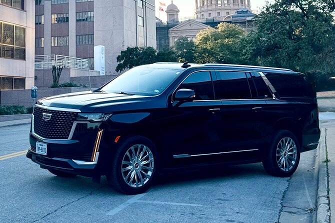 Austin Texas Airport Transfer Premium Black SUV - Comfortable and Convenient Austin Airport Transfer in a Luxury Black SUV