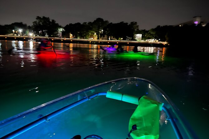 Austin Texas Night Clear Kayaking Glow Tour - The Role of the Guide in Creating a Comfortable Experience