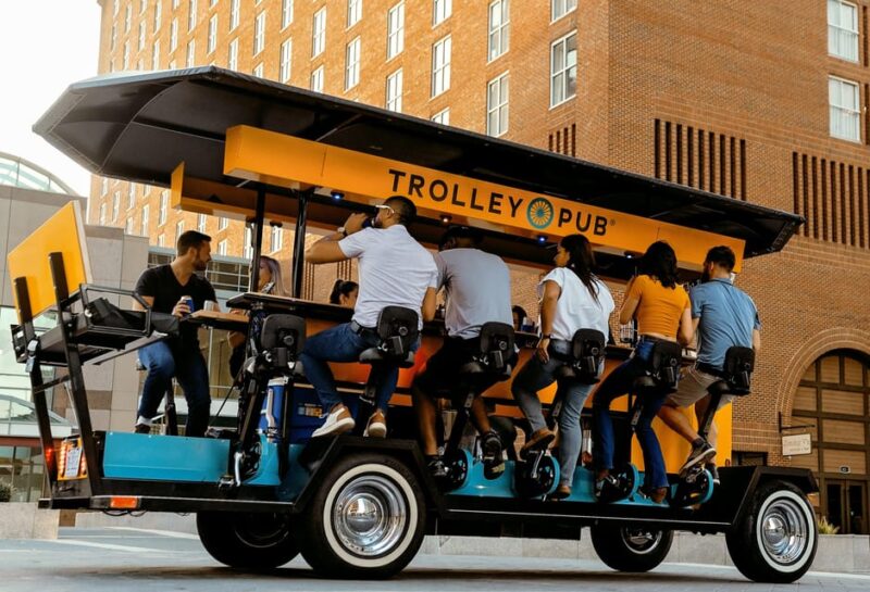 Austin: Trolley Pub Austin Private Group Tour - Key Points