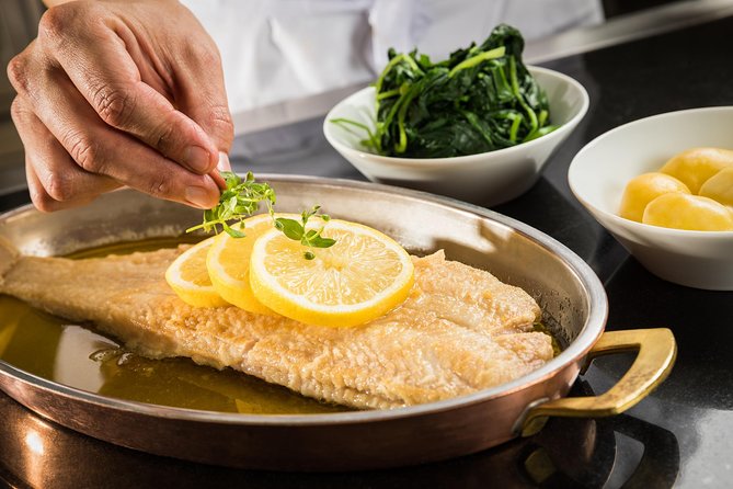 Austrian Delights: 3-course Austrian Dinner and Concert at Musikverein Vienna - The Historic Venue: Musikverein