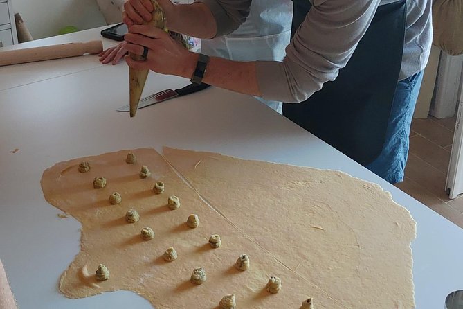 Authentic Cooking with Locals: Meal, Wine & Scenic Views - Meeting Point in Praiano Near La Praia Beach