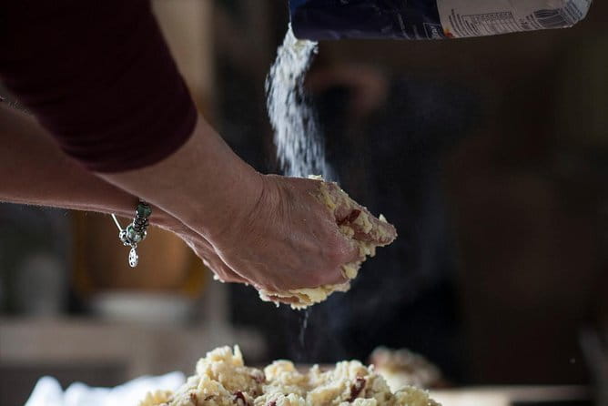 Authentic Culinary Experience in a Tuscan Family Estate - Key Points