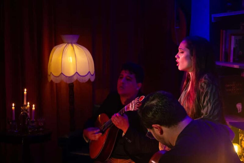 Authentic Fado at Fado do 31, Interactive & Multilingual - Key Points
