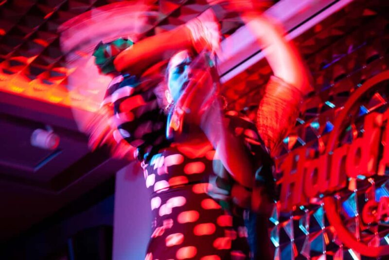 Authentic Flamenco Show Hard Rock Cafe - The Performance: Passion, Rhythm, and Emotion
