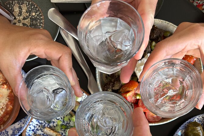 Authentic Greek food tapas and wine tasting - Cave village - Key Points