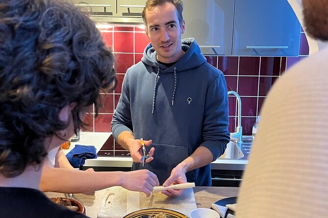 Authentic Moroccan Dinner & Cooking Workshop in Paris - Practical Details: Meeting Point and Group Size
