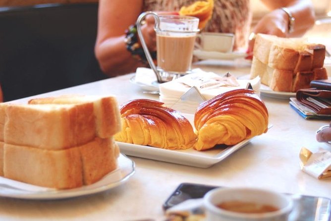 Authentic Porto Food Tour & Market Experience - Savoring a Local Lunch with Bifana and Fino