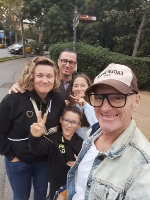 Authentic private tour of Barcelona in French - Small Group Experience in the Heart of Barcelona