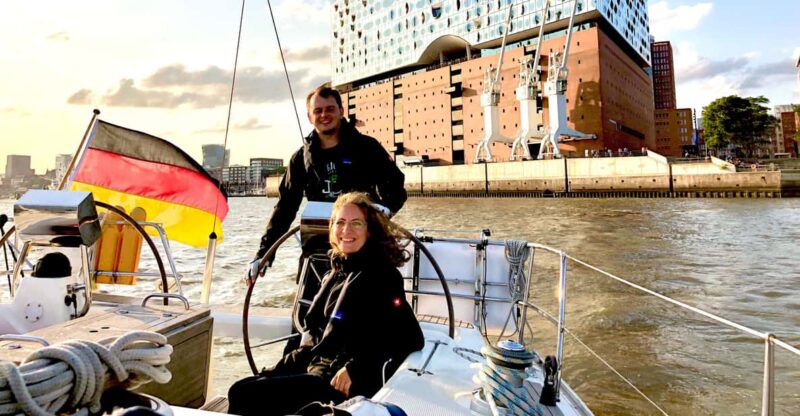 Authentic sailingtrip "towards Blankenese", Hamburg/Elbe - Hamburg’s Elbe River: A Scenic Waterway of Industry and Nature