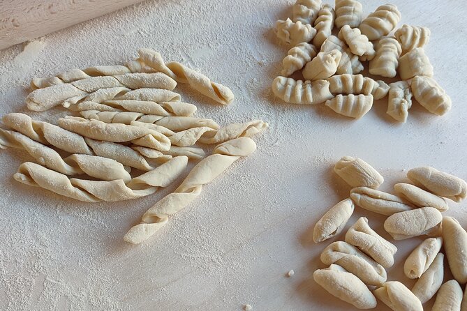 Authentic Sicilian cooking class with Francesca - Key Points