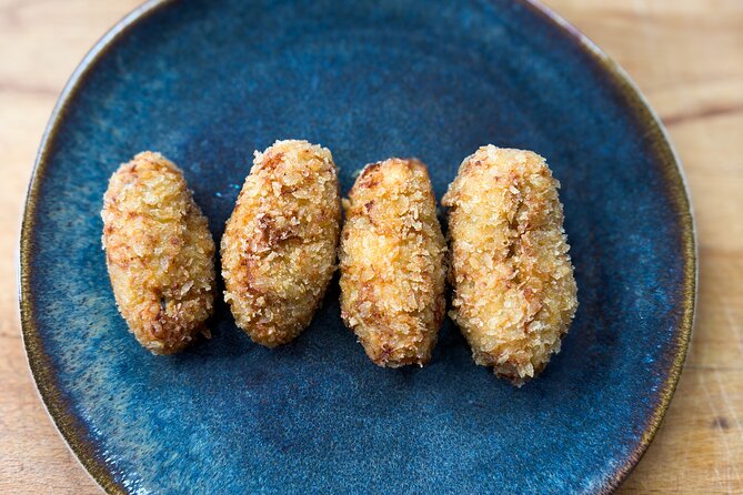 Authentic Tapas Workshop on a Loft Space In Barcelona - Hands-On Preparation of Iconic Tapas