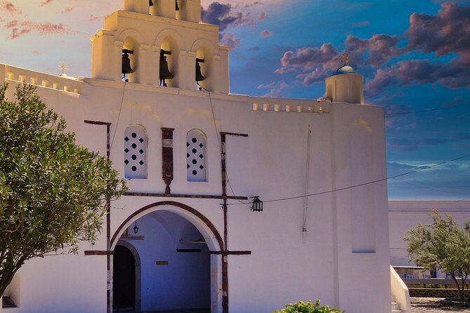 Authentic Tastes of Santorini - Discovering Megalochori’s Traditional Beauty