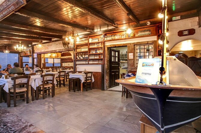 Authentic Tastes of Santorini - Accessibility and Group Size