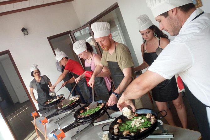 Authentic Valencian Paella Cooking Class - The Atmosphere and Overall Environment