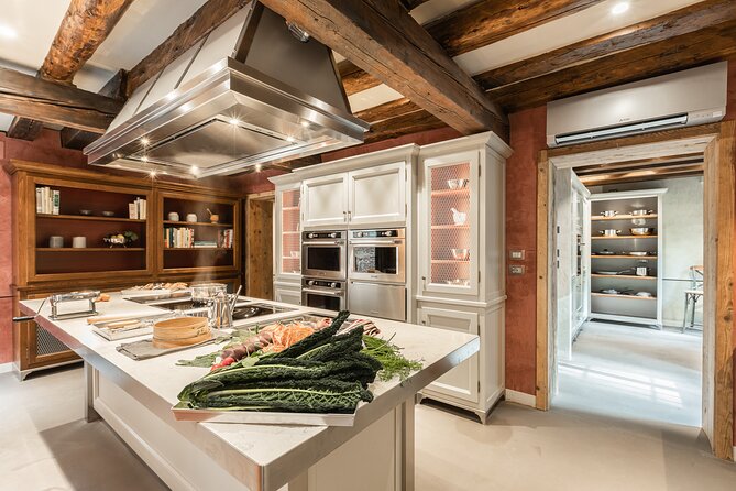 Authentic Venetian Cooking Classes - The Enjoyable Meal and Sociable Atmosphere