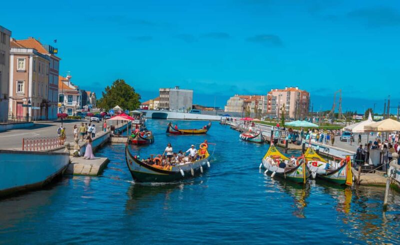 Aveiro: Half-Day Tour from Porto with Optional Cruise - Optional 45-Minute Moliceiro Boat Cruise