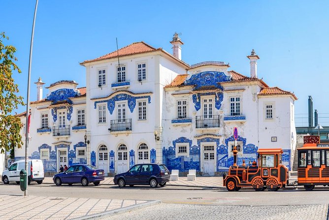 Aveiro Small-Group: Half Day Tour with Boat Ride - Practical Details: Booking, Cancellation, and Accessibility